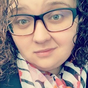 Meet your Posher, Kendra